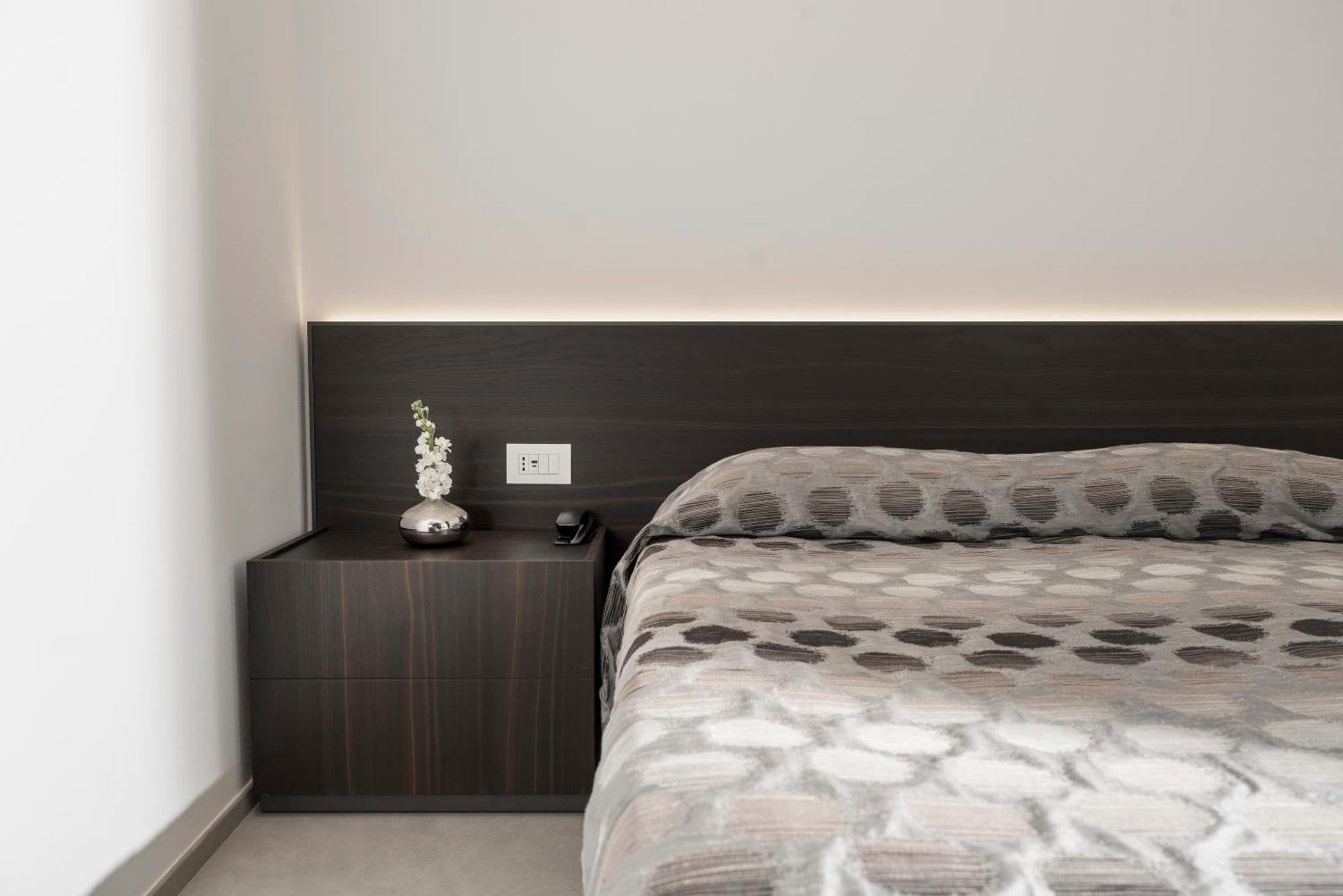 Hotel Commodore Червия Екстериор снимка