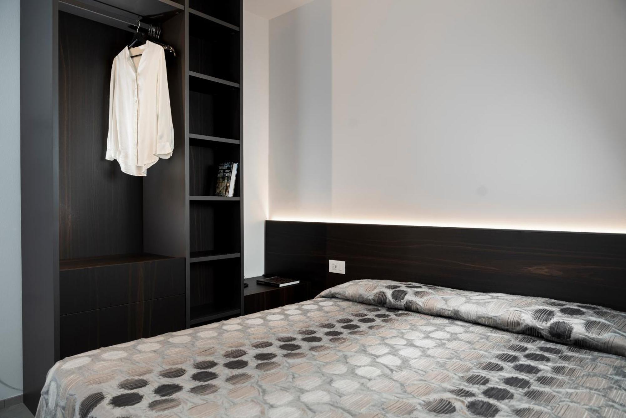 Hotel Commodore Червия Екстериор снимка