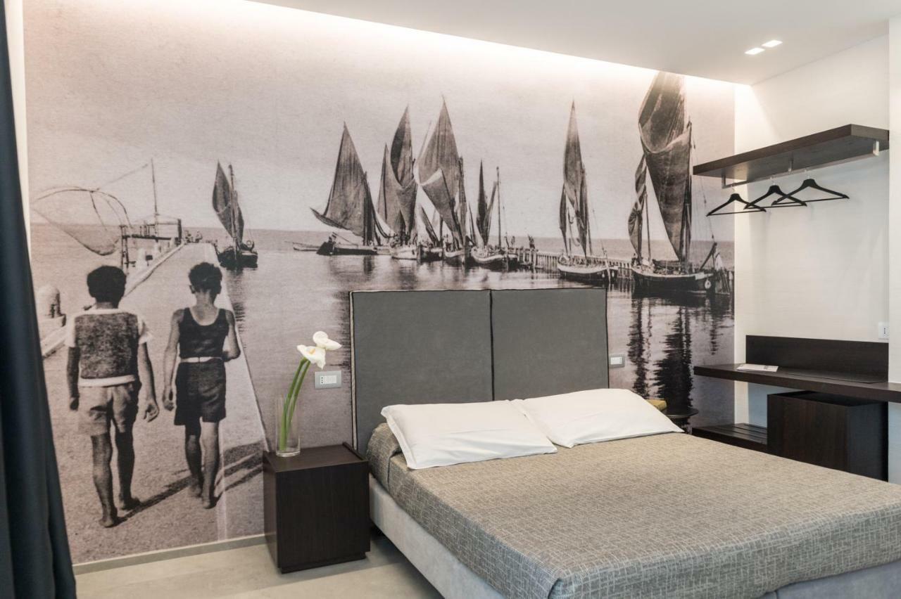 Hotel Commodore Червия Екстериор снимка